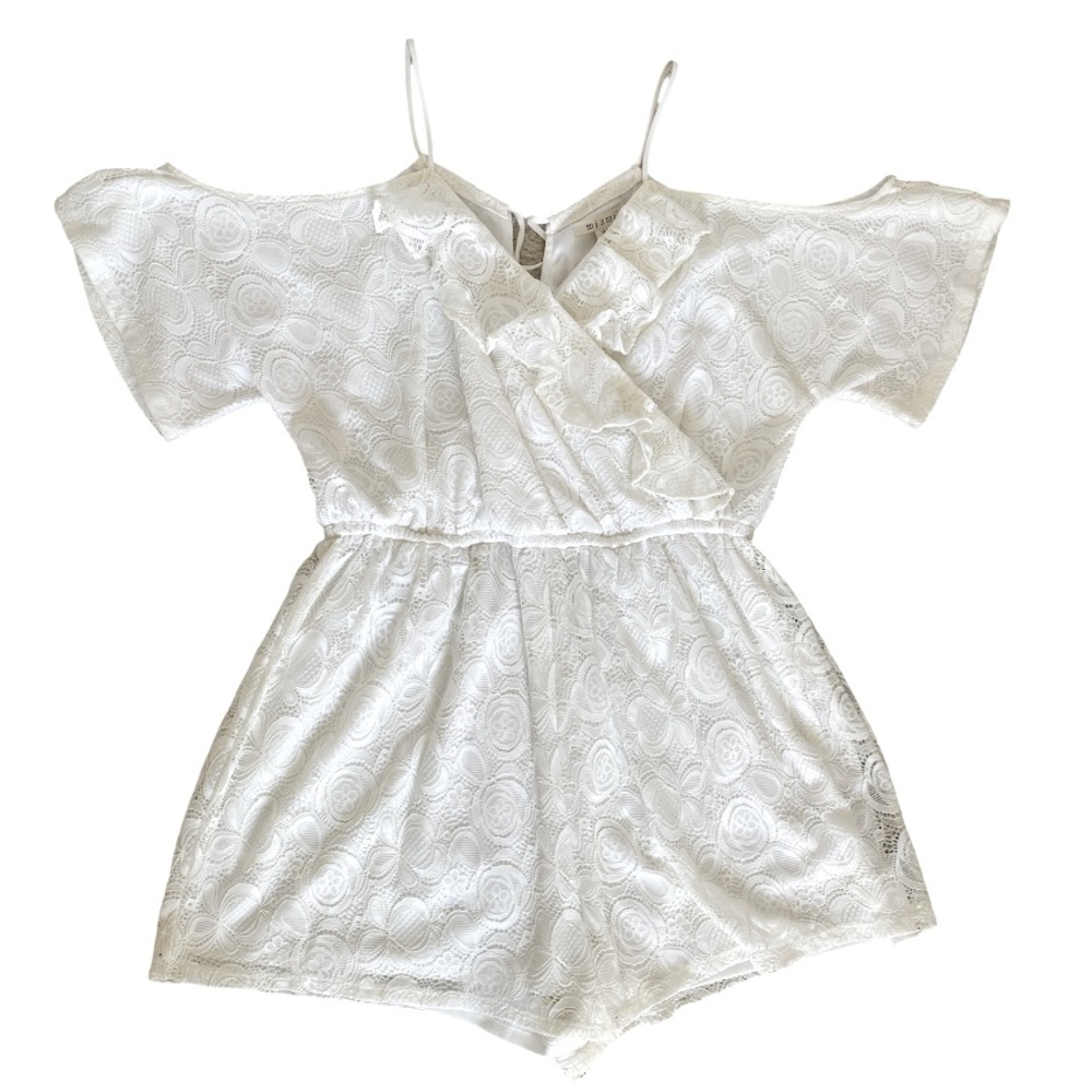 EUC Francesca’s Lace Cold Shoulder Romper